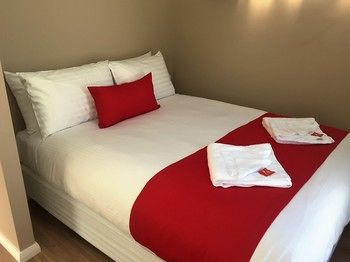 Huskisson Beach Bed And Breakfast - Dalby Accommodation 68