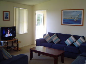Breeze In Mollymook - Dalby Accommodation 7