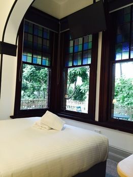 Dalziel Lodge - Dalby Accommodation 2
