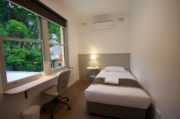 Dalziel Lodge - Dalby Accommodation 13