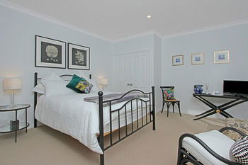 The Ridge Retreat At Mollymook - Dalby Accommodation 0