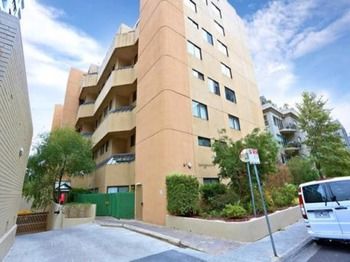 Queens Road Palace - Dalby Accommodation 2
