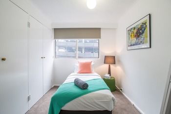Queens Road Palace - Dalby Accommodation 4