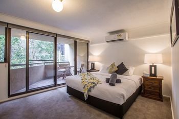 Queens Road Palace - Dalby Accommodation 7