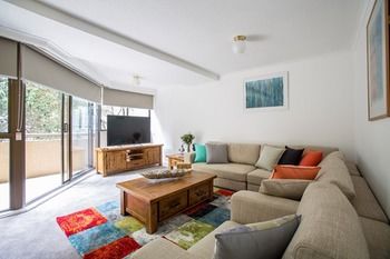 Queens Road Palace - Dalby Accommodation 12