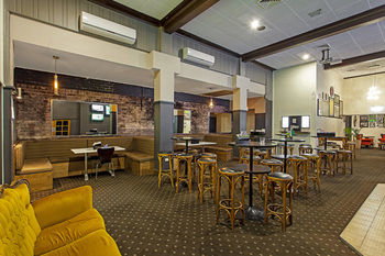 Commonwealth Hotel Newcastle - Dalby Accommodation 9