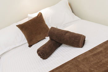 Mad Monkey Backpackers On Broadway - Adults Only - Dalby Accommodation 2