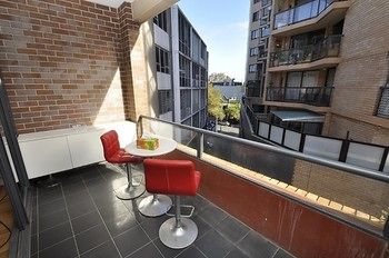 Darlinghurst 17 Oxf Furnished Apartment - Dalby Accommodation 1