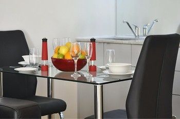 Darlinghurst 17 Oxf Furnished Apartment - Dalby Accommodation 4