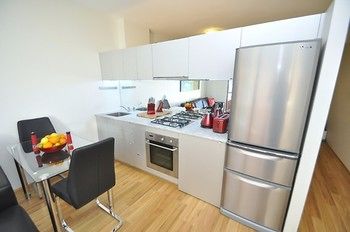 Darlinghurst 17 Oxf Furnished Apartment - Dalby Accommodation 5