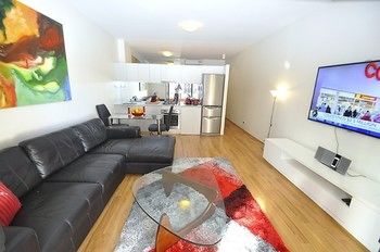 Darlinghurst 17 Oxf Furnished Apartment - Dalby Accommodation 6