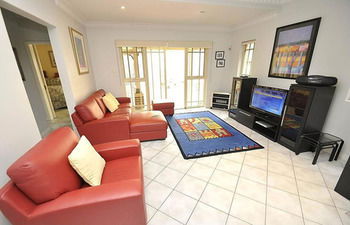 Kingsford 12 Shaw Furnished Apartment - Dalby Accommodation 5