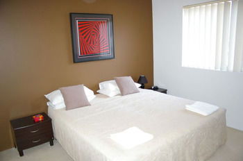 North Ryde 37 Cull Furnished Apartment - Dalby Accommodation 5