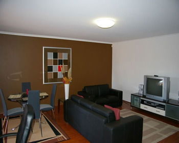 North Ryde 37 Cull Furnished Apartment - Dalby Accommodation 11