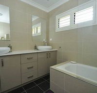 North Ryde 2 Font Furnished Apartment - Dalby Accommodation