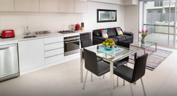 Hamilton Executive Apartments - Dalby Accommodation 2