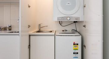Hamilton Executive Apartments - Dalby Accommodation 6