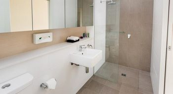 Hamilton Executive Apartments - Dalby Accommodation 10