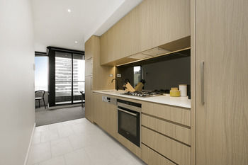 Melbourne Fully Self Contained Modern 1 Bed Apartment 4505A - Dalby Accommodation 6
