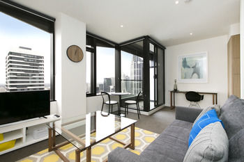 Melbourne Fully Self Contained Modern 1 Bed Apartment 4505A - Dalby Accommodation 8