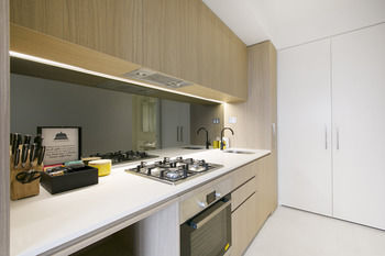 Melbourne Fully Self Contained 1 Bed Apartment 4007 Bek - Dalby Accommodation 4