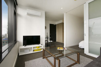 Melbourne Fully Self Contained 1 Bed Apartment 4007 Bek - Dalby Accommodation 5