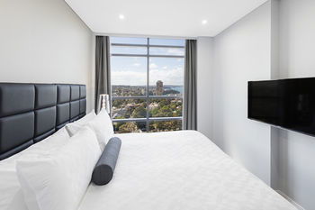 Meriton Serviced Apartments North Sydney - Dalby Accommodation 4