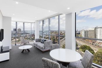 Meriton Serviced Apartments North Sydney - Dalby Accommodation 9