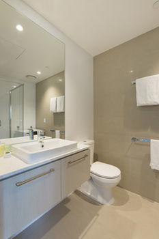 Melbourne Short Stay Apartments Lonsdale - Dalby Accommodation 4