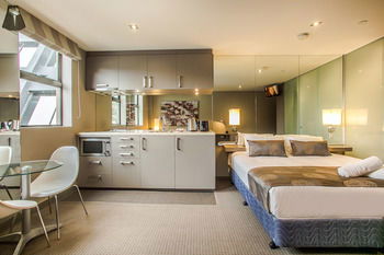 Comfy Kew Apartments - Dalby Accommodation 2
