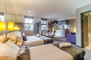 Comfy Kew Apartments - Dalby Accommodation 3