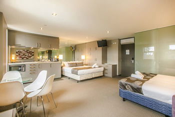 Comfy Kew Apartments - Dalby Accommodation 4
