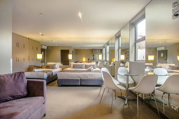 Comfy Kew Apartments - Dalby Accommodation 8