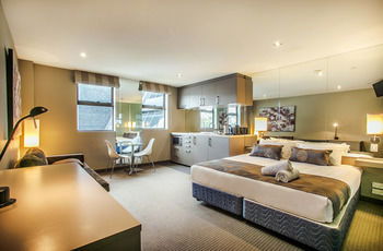 Comfy Kew Apartments - Dalby Accommodation 12