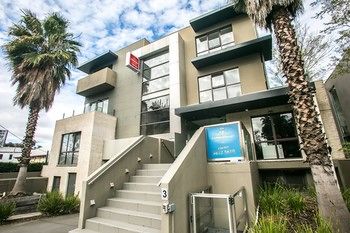Comfy Kew Apartments - Dalby Accommodation 24