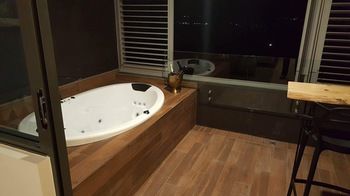 Altitude On Montville - Dalby Accommodation 23