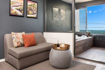Altitude On Montville - Dalby Accommodation 24