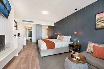 Altitude On Montville - Dalby Accommodation 27