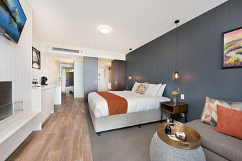 Altitude On Montville - Dalby Accommodation 42