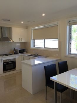Ivy Units Glen Waverley - Dalby Accommodation 7