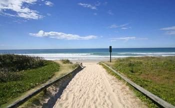 Orangewood At Peregian Beach - Dalby Accommodation 9