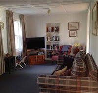 Cascade Cottage - Dalby Accommodation