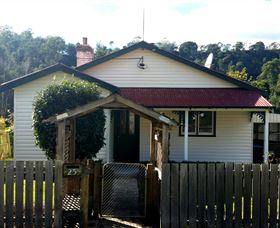 Brothers Town Cottage - Dalby Accommodation 0
