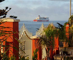 Alice Beside The Sea - Dalby Accommodation 1