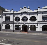 Batman Fawkner Inn - Dalby Accommodation