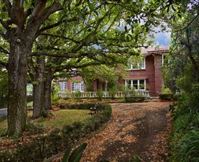 Graham Apartments - Dalby Accommodation 0