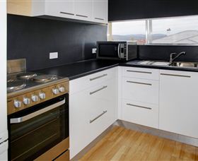 Graham Apartments - Dalby Accommodation 1