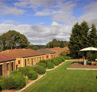Country Club Villas - Dalby Accommodation
