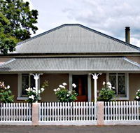 Arendon Cottage - Dalby Accommodation