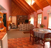 Rosebank Cottage Collection - Dalby Accommodation